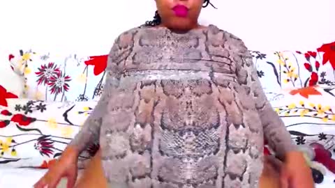 sexyebonylove89 online show from September 28, 12:47 pm