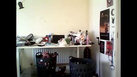 Wouldntyouliketoknow online show from September 11, 9:43 am