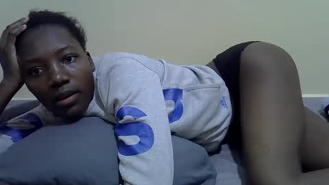 sexyghurl12 online show from October 3, 5:43 pm