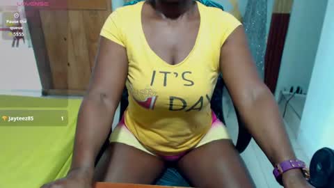 sexyhanny4u online show from June 24, 6:48 pm