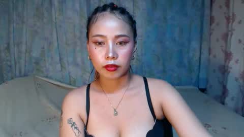 jeanken and jelian online show from December 5, 8:17 pm