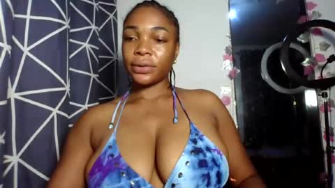 malia online show from June 16, 7:51 pm