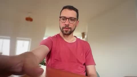 Leo online show from June 2, 10:39 am