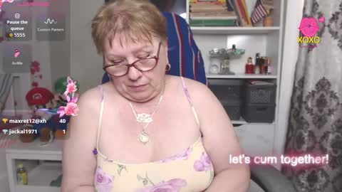 sexylynette4u online show from March 12, 10:30 am