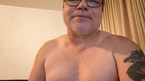 sexymaikel online show from August 7, 4:11 am