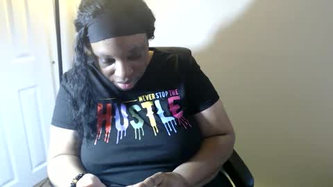 SexyMona online show from April 17, 10:39 am