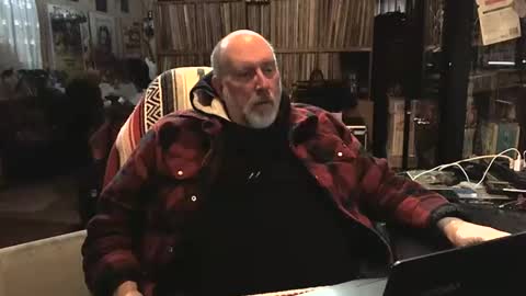 Grizz Lee Bear online show from February 8, 5:18 pm