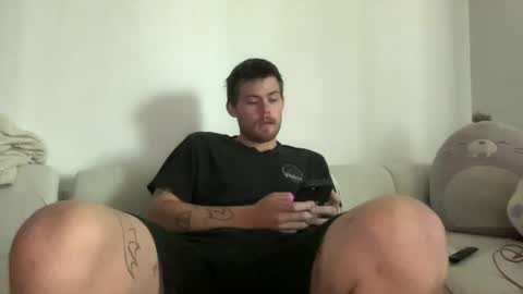 sexypanda3011 online show from May 3, 7:31 pm