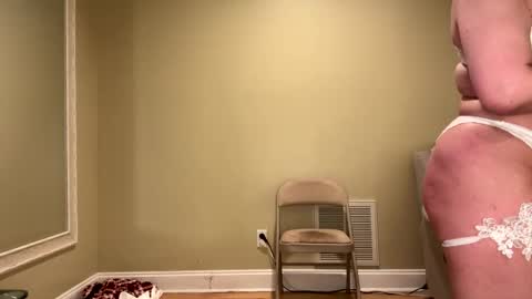 Sexypiglet2728 online show from May 15, 3:37 am