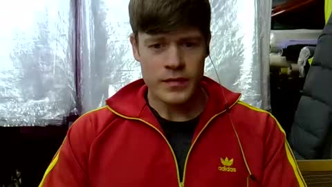 Snapshot of sexypornhot chatting on December 2, 6:24 am Erikson online show from December 2, 6:24 am