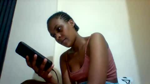 DOVY ACHIENG online show from October 25, 7:36 pm