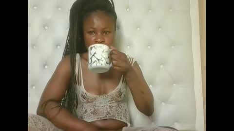 queenivy online show from September 21, 9:19 pm