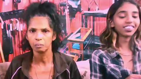 sexyva4u2luv online show from March 12, 5:57 am