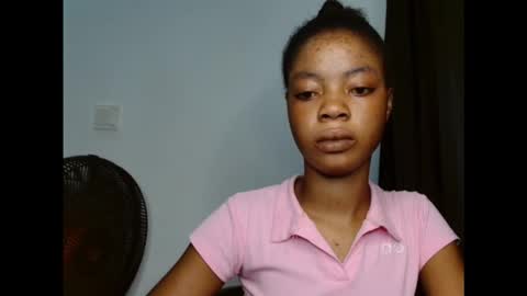 sexyxpeach online show from October 18, 3:38 pm