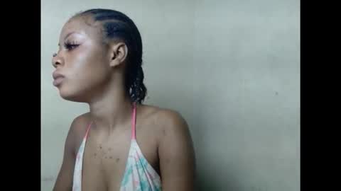 sexyxpeach online show from September 13, 4:48 am