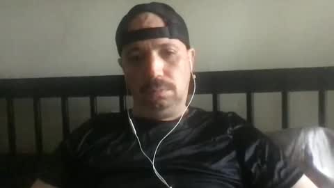 Snapshot of sfgiants1982 chatting on October 2, 10:41 pm sfgiants1982 online show from October 2, 10:41 pm