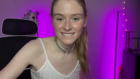 shadebabe online show from March 8, 8:33 am