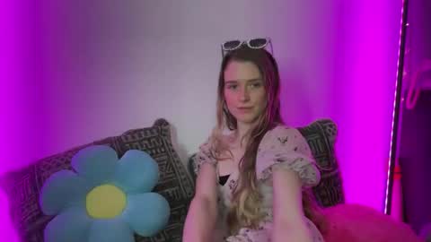 shadebabe online show from February 25, 1:20 am