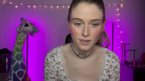 shadebabe online show from February 4, 4:48 am