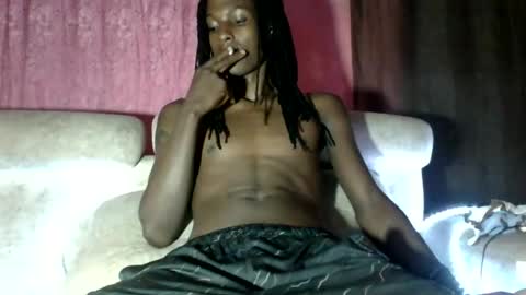 shades_x254 online show from July 14, 3:55 am