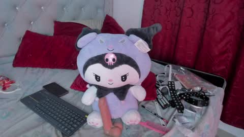 shadow_queen666 online show from April 9, 6:19 am