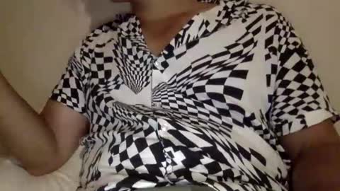 shaheeeewww online show from January 19, 11:56 am