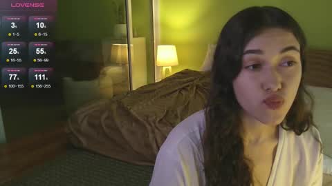 Snapshot of shamahasla chatting on October 19, 8:52 am Sade online show from October 19, 8:52 am