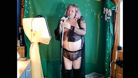 NakedSinger online show from April 12, 3:49 pm