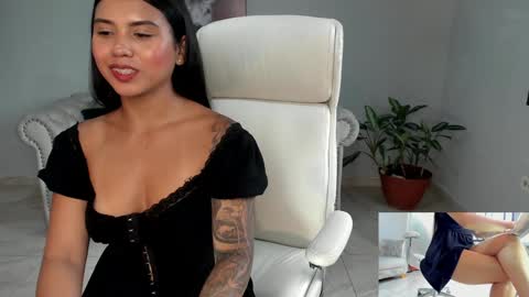Snapshot of shanabellucy chatting on February 3, 9:39 pm onlyfans shanabellucy online show from February 3, 9:39 pm