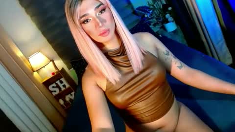 MISS SHANE online show from November 7, 5:15 pm