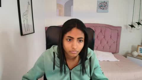 shanelle online show from November 21, 3:48 am