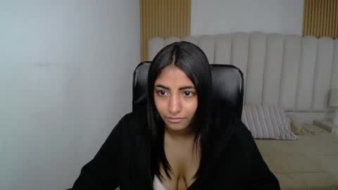 shanelle online show from May 21, 12:33 pm