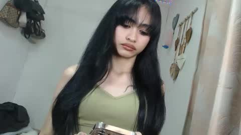 bini aiah online show from April 8, 8:17 am