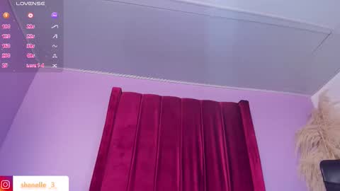 shanelle7 online show from February 6, 2:42 pm