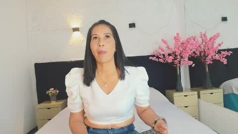  Shanon  online show from April 13, 7:07 pm