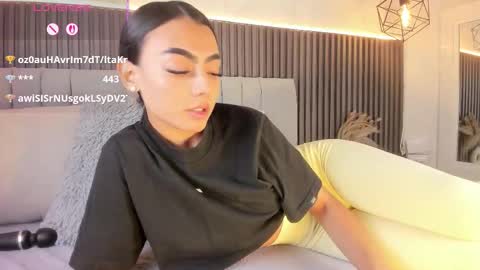 Snapshot of shanonclark chatting on October 22, 7:26 pm SHANON online show from October 22, 7:26 pm