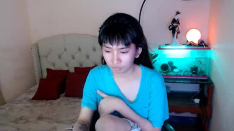 SHANTA FOX  s online show from March 6, 5:24 am