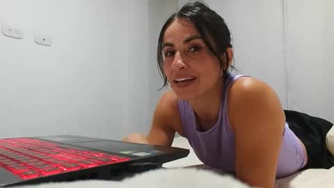 shantal online show from March 1, 12:04 am