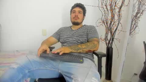 jhon deibyd online show from January 18, 1:58 am