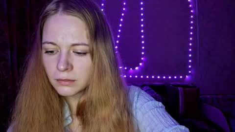 Annie online show from November 5, 7:43 am