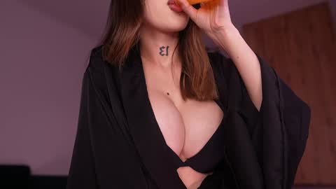 Sharlin  online show from February 17, 12:53 am