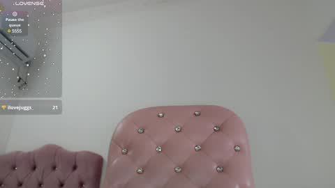 sharlotte  online show from December 13, 11:39 pm