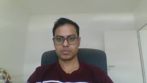 Snapshot of sharmamanxyz chatting on February 17, 12:49 pm sharmamanxyz online show from February 17, 12:49 pm