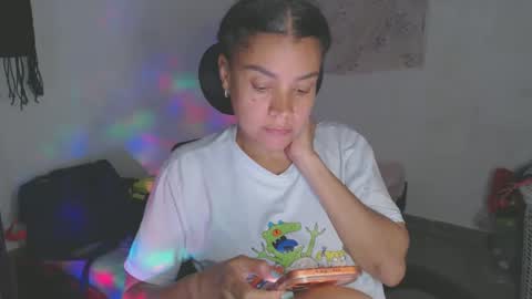 Shayna online show from June 9, 2:11 am