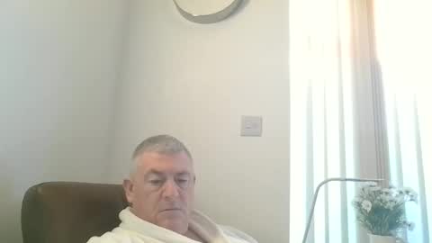 she52 online show from December 2, 8:14 am