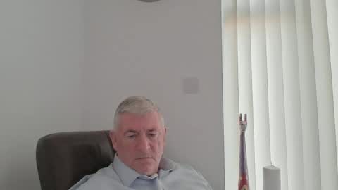 she52 online show from February 25, 3:04 pm