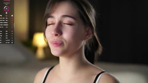 Tessa online show from November 26, 3:15 am