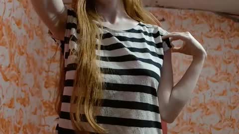 Erika online show from November 17, 1:52 am