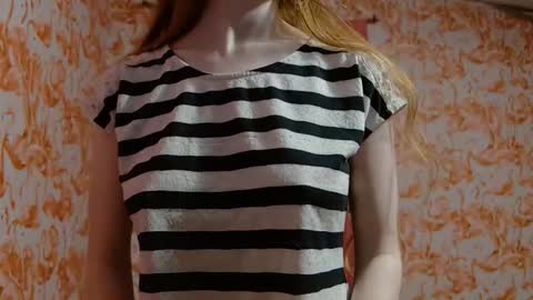 Erika online show from November 18, 10:46 pm