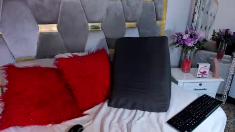Snapshot of shellbydior chatting on March 8, 11:18 pm shellbydior online show from March 8, 11:18 pm